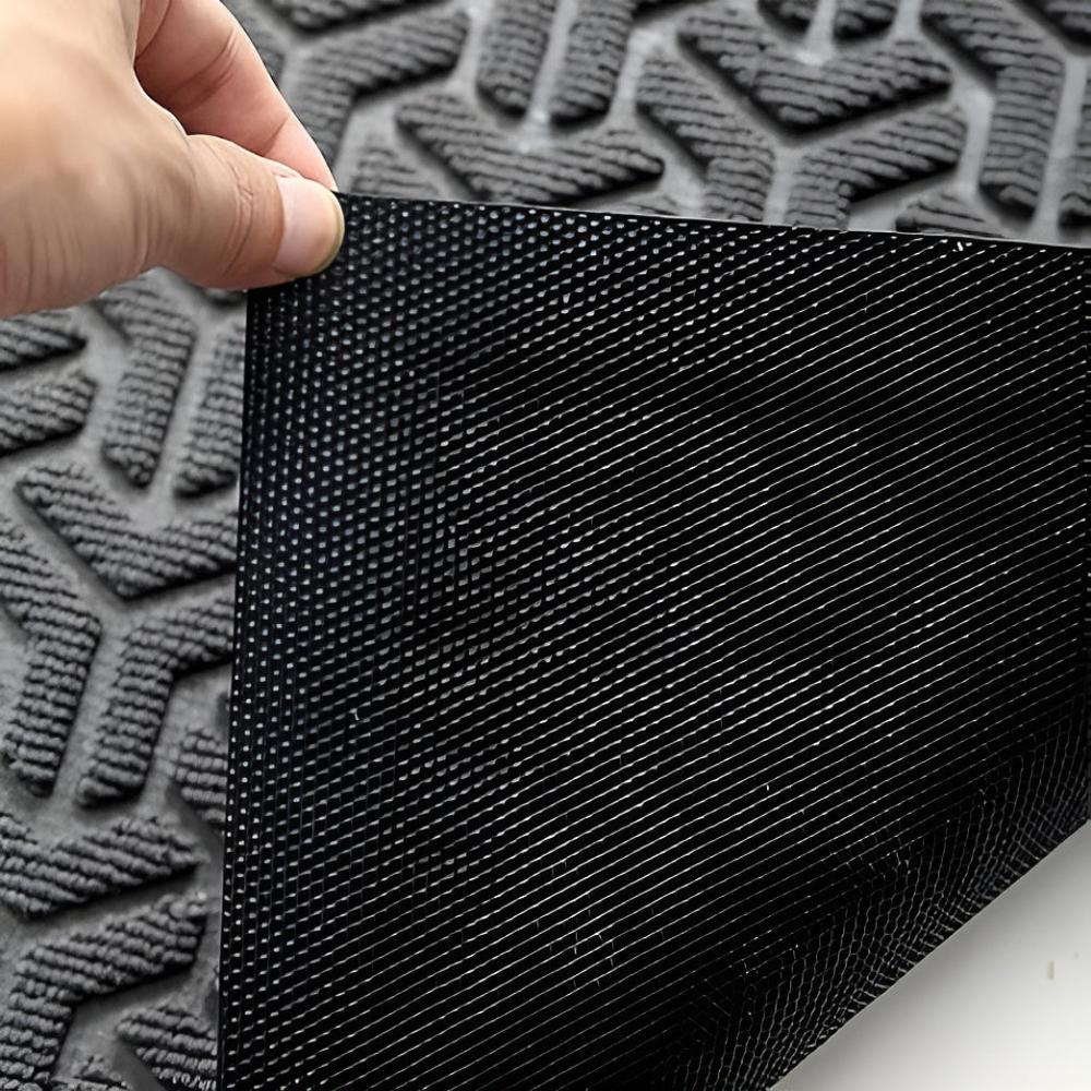 Geometric Rubber-Backed Entry Mat