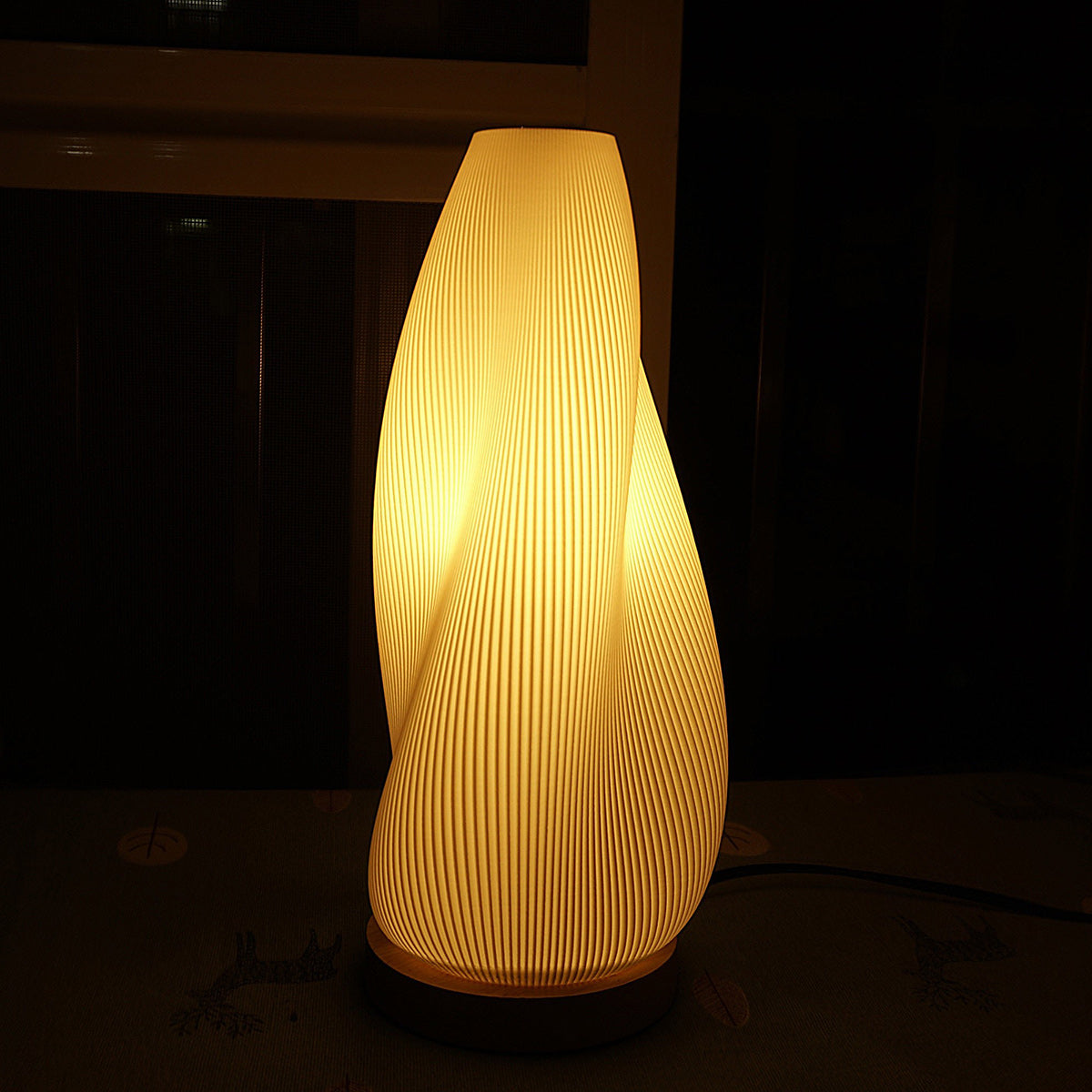 Swirl Pleated Shade Wood Base Table Lamp