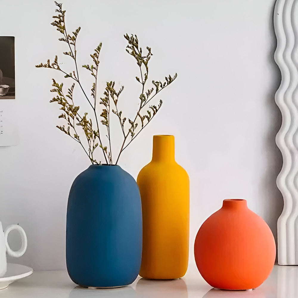 Glossy Round Ceramic Table Vase - view 5