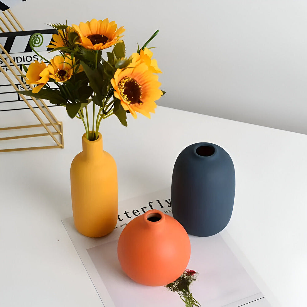 Glossy Round Ceramic Table Vase - view 6