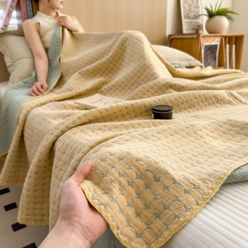 Reversible Geometric Matelassé Cotton Blanket