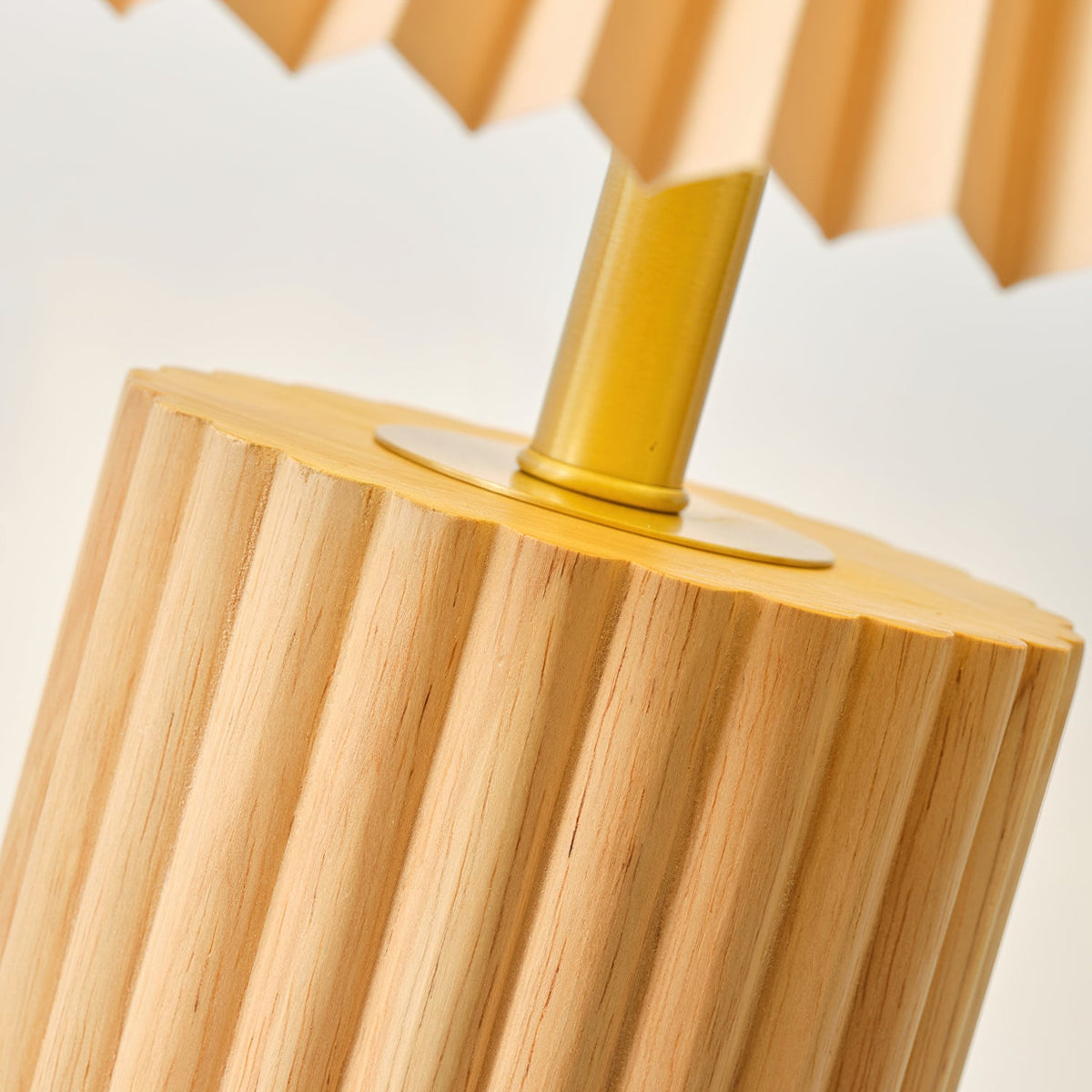 Ribbed Base Pleated Cone Table Lamp