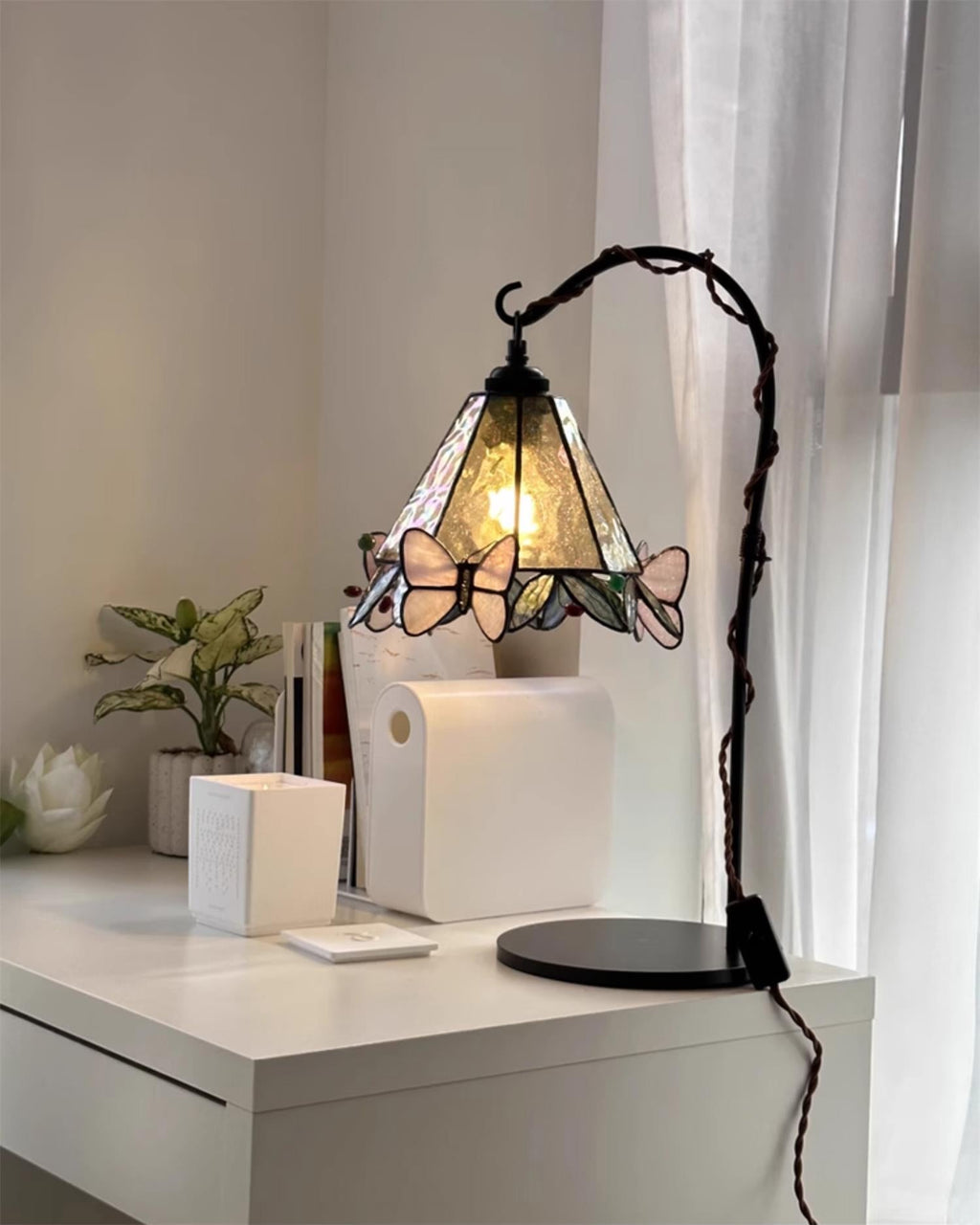 Stained Glass Butterfly Table Lamp