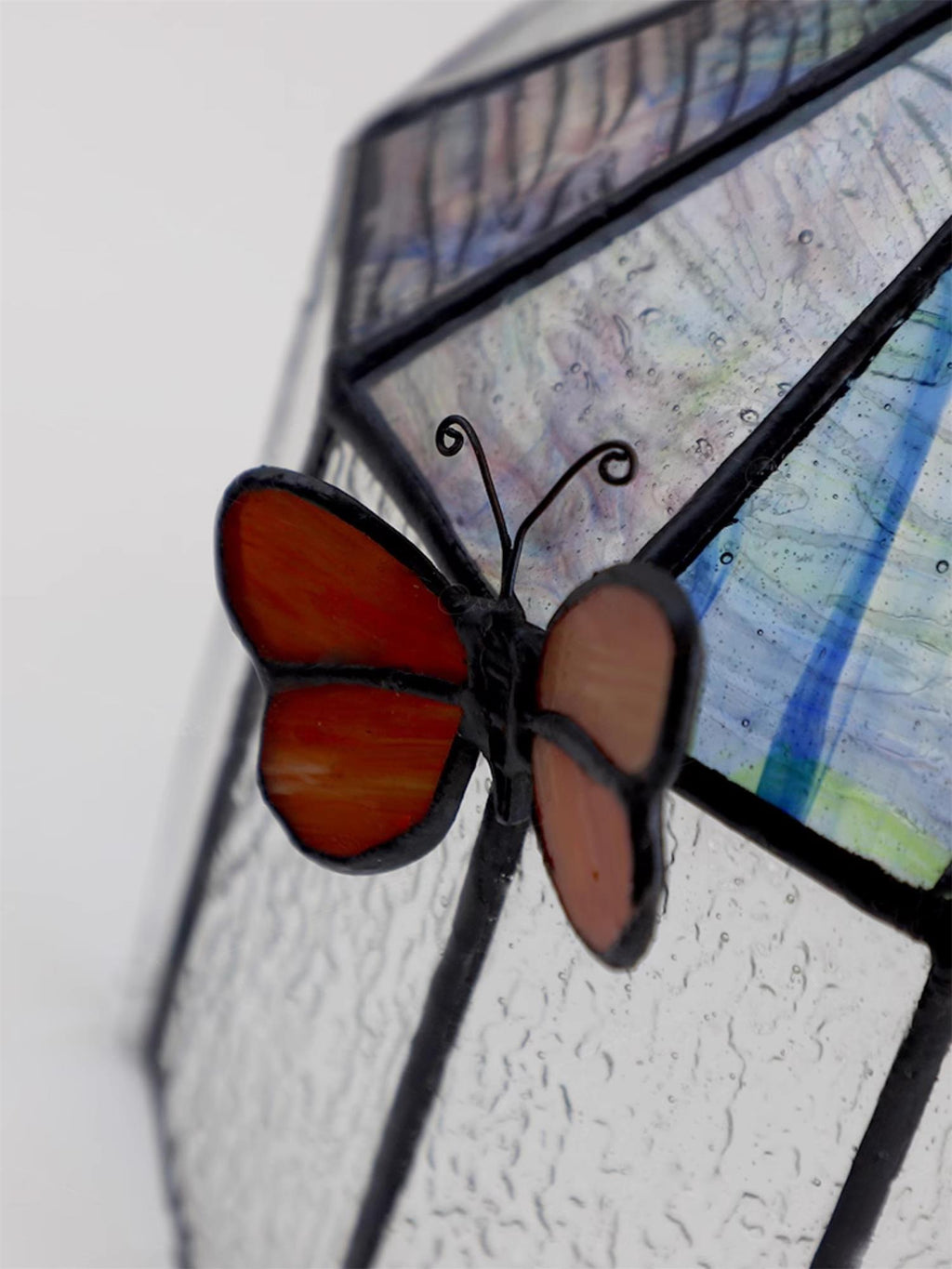 Stained Glass Butterfly Table Lamp