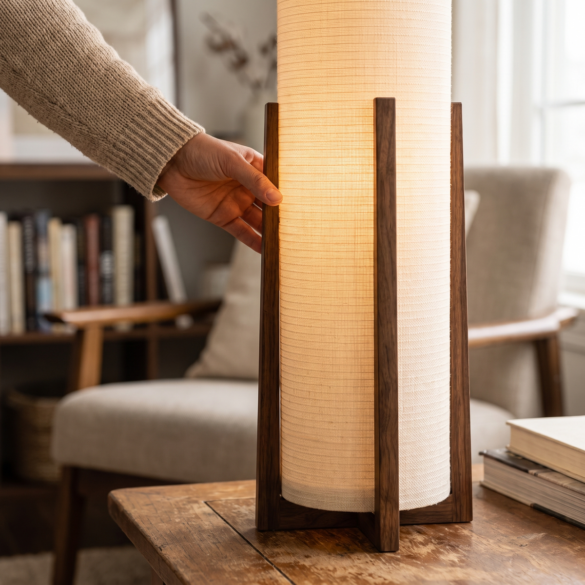 Aspen floor lamp material and finish detail