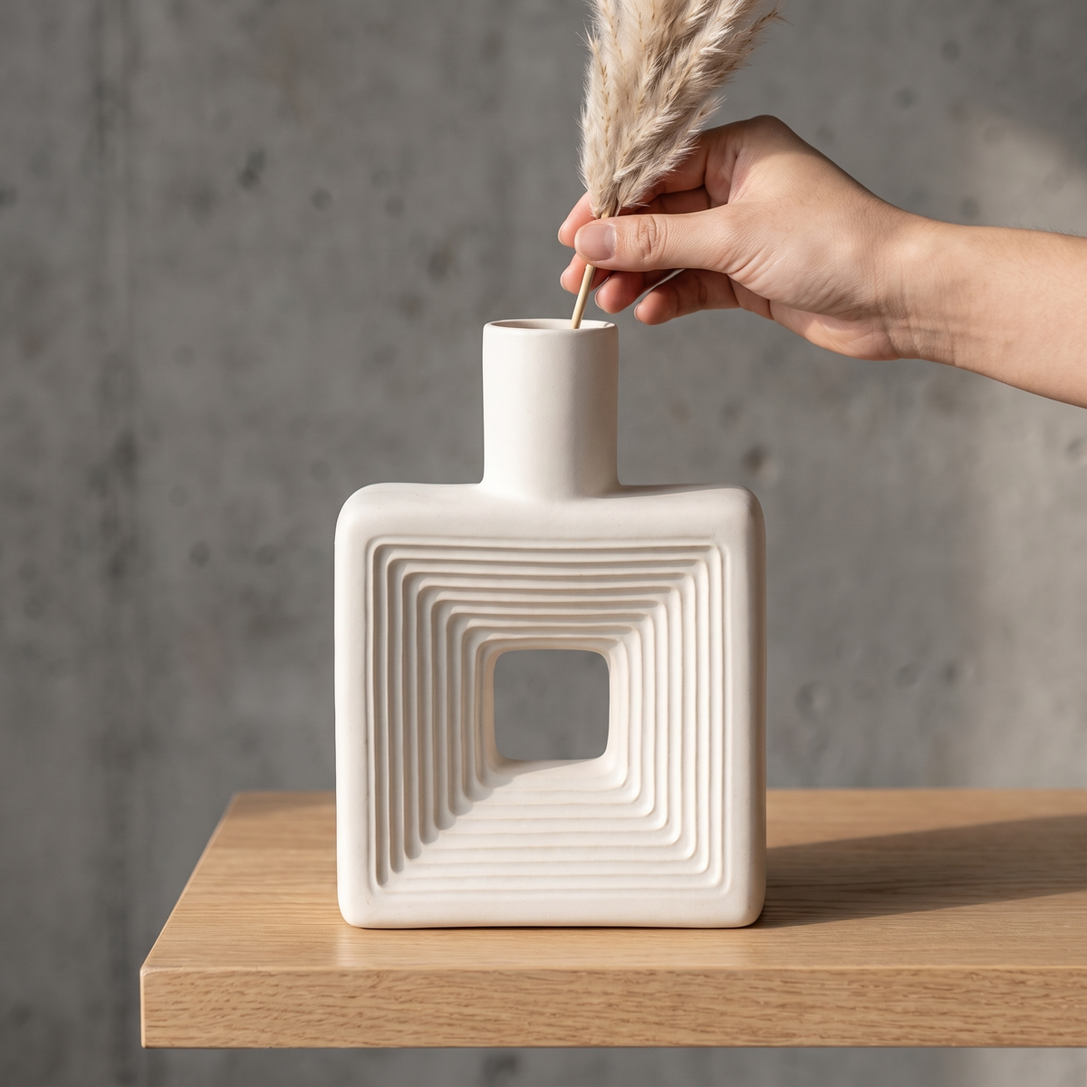 Square Relief Donut Vase detail