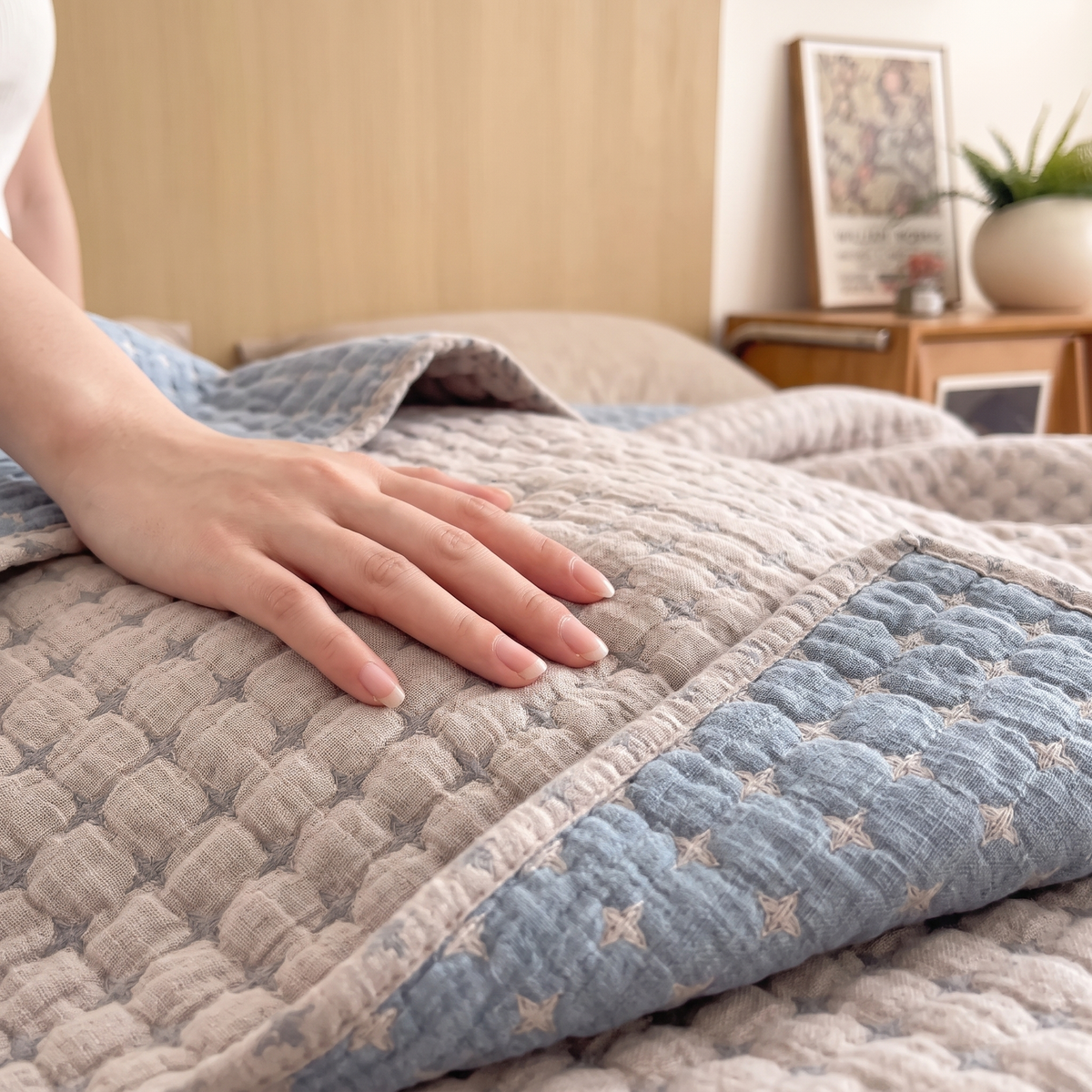 Reversible Geometric Matelassé Cotton Blanket – lifestyle 3