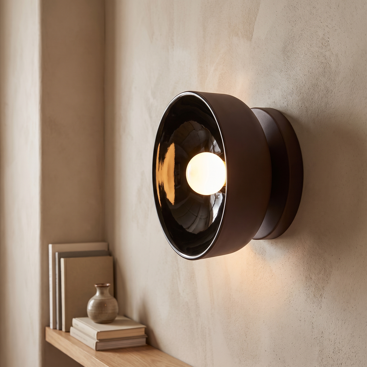 Reflective Glow Aluminum & Glass Wall Sconce – side profile